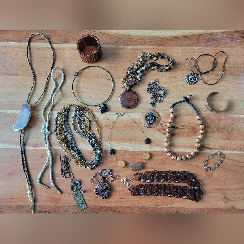 Elegant Brown and Gold Beaded Necklace